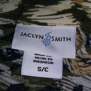 Jaclyn&Smith beautiful unique blause with printed